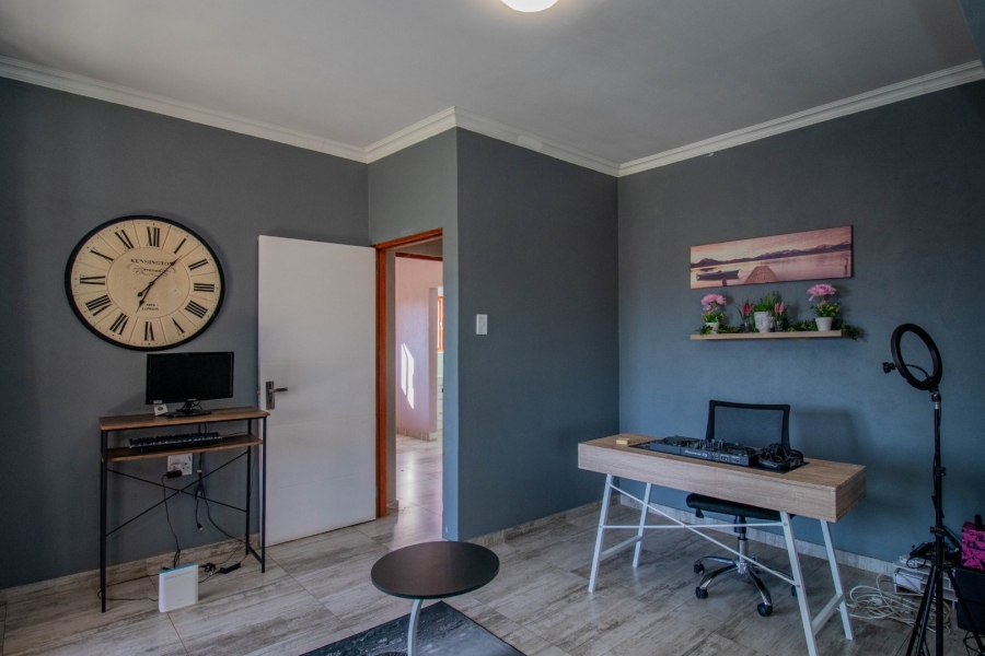 3 Bedroom Property for Sale in Xanadu North West